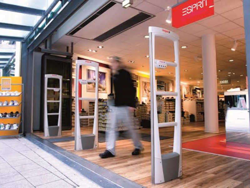Wéi Retail Geschäfter EAS Sécherheet Shopping Poschen benotzen fir Booster Ba...
